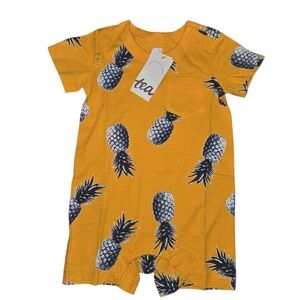 Tea Collection Pocket Romoer 100% Cotton In Pinapple Party Print